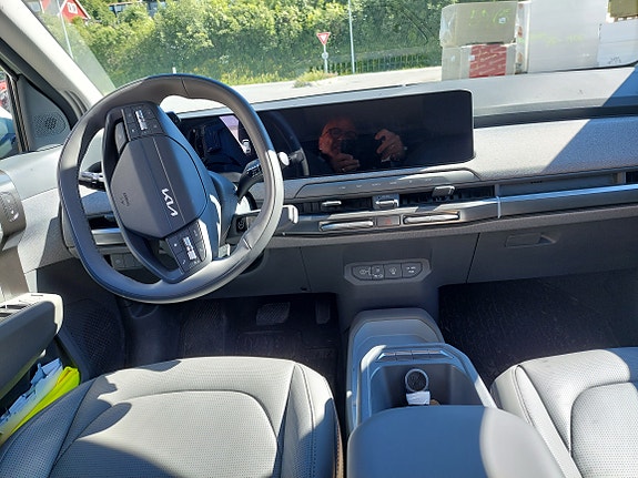 Kia EV3 5 of 7