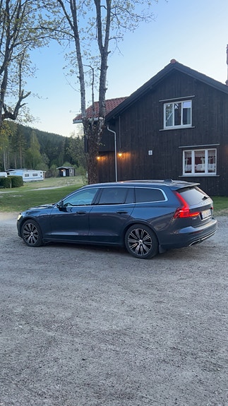Volvo V60 4 of 10