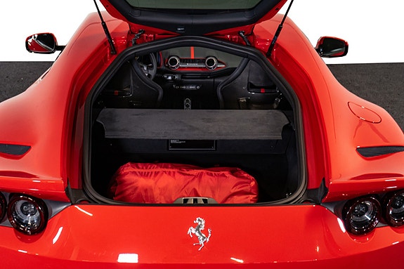 Ferrari 812 Superfast 19 of 30