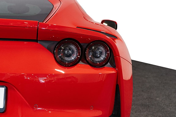 Ferrari 812 Superfast 18 of 30