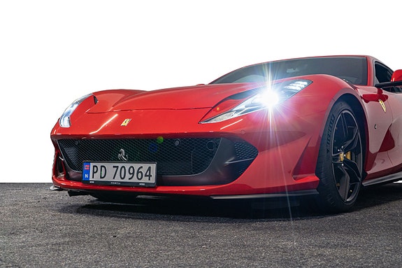 Ferrari 812 Superfast 3 of 30