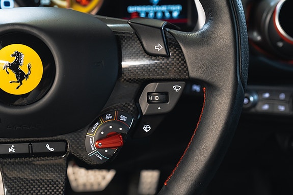 Ferrari 812 Superfast 28 of 30