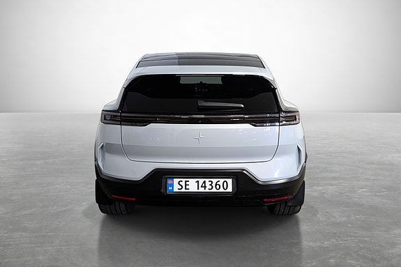 Polestar 3 7 of 30