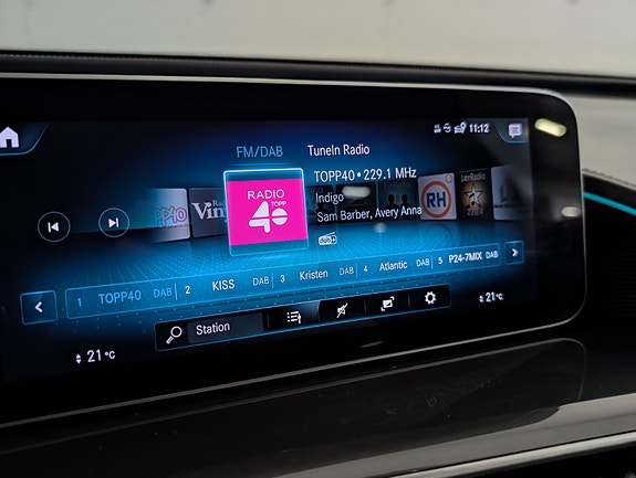 Mercedes-Benz EQC400 18 of 26