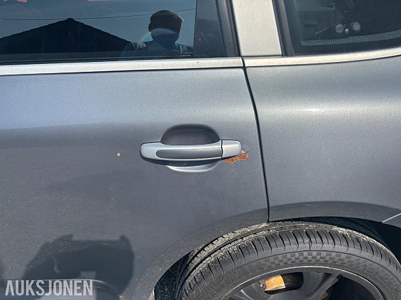 Porsche Cayenne 11 of 15
