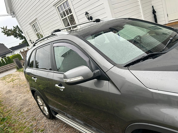 Kia Sorento 16 of 30