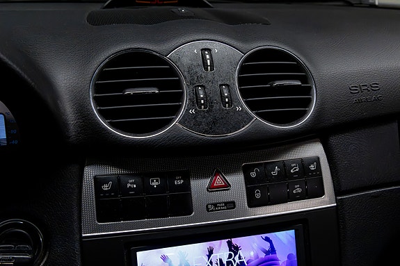 Mercedes-Benz CLK200 23 of 27