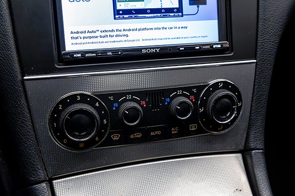 Mercedes-Benz CLK200 21 of 27