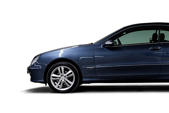 Mercedes-Benz CLK200 9 of 27