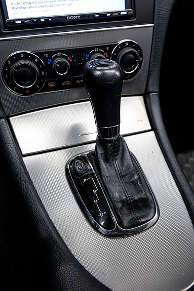 Mercedes-Benz CLK200 20 of 27
