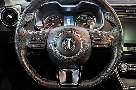 MG ZS EV 15 of 25