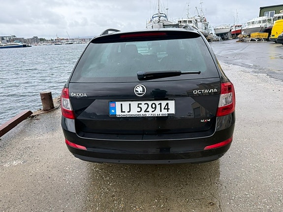 Skoda Octavia 5 of 30