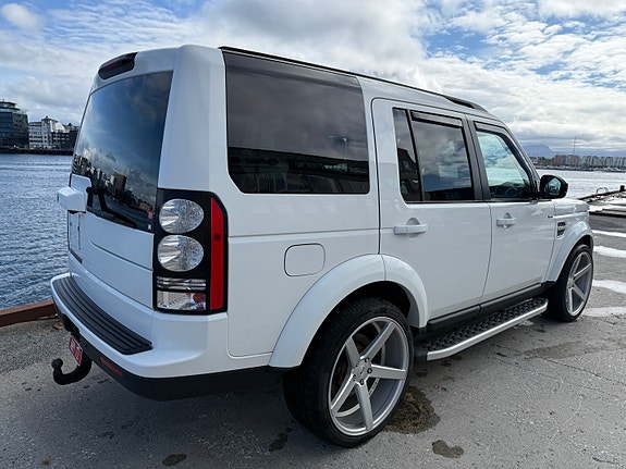 Land Rover Discovery 4 5 of 30