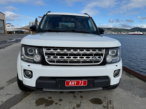 Land Rover Discovery 4 2 of 30