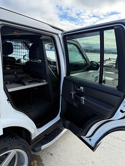 Land Rover Discovery 4 6 of 30