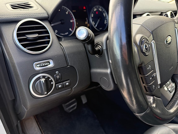 Land Rover Discovery 4 14 of 30