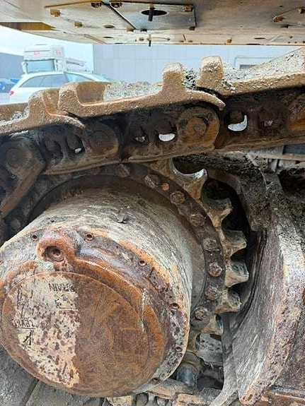 Cat 352 5 of 27