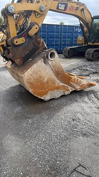 Cat 352 26 of 27