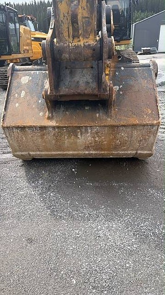 Cat 352 25 of 27
