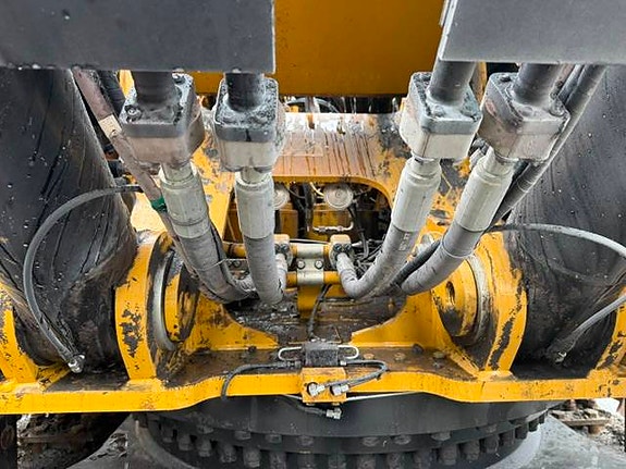 Cat 352 8 of 27