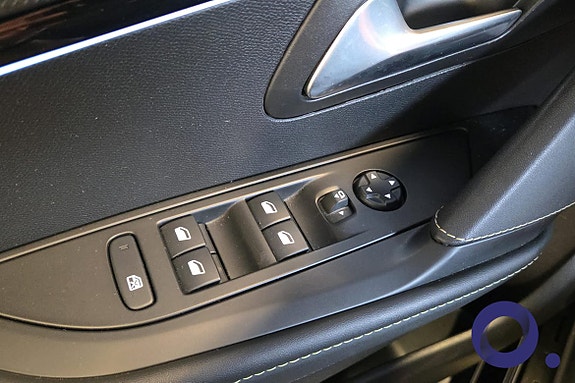 Peugeot e-208 25 of 27