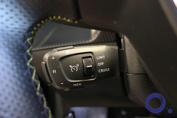 Peugeot e-208 24 of 27