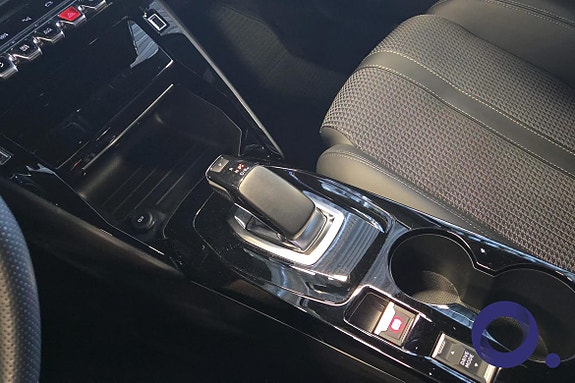 Peugeot e-208 23 of 27