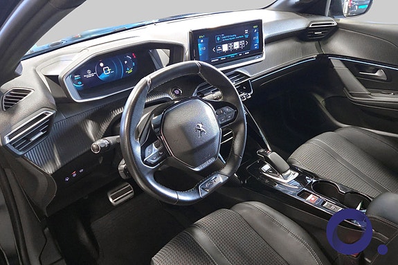 Peugeot e-208 12 of 27