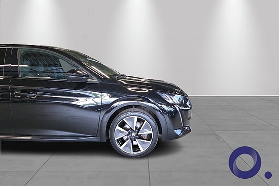 Peugeot e-208 9 of 27