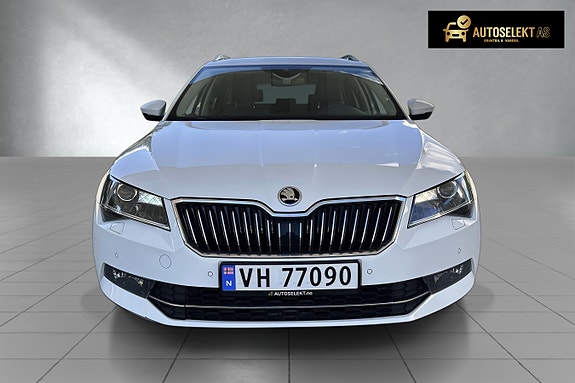 Skoda Superb 2 of 16