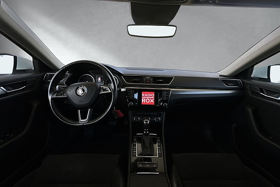 Skoda Superb 12 of 16