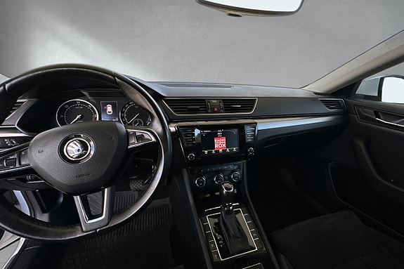 Skoda Superb 13 of 16