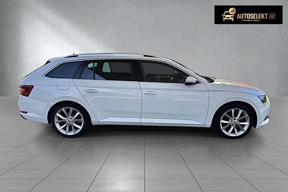 Skoda Superb 4 of 16