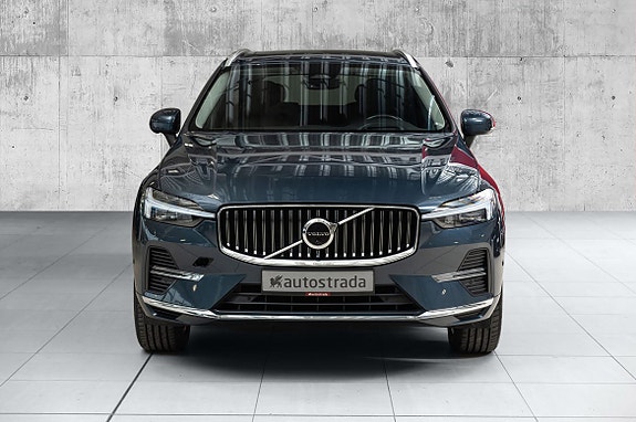 Volvo XC60 3 of 29
