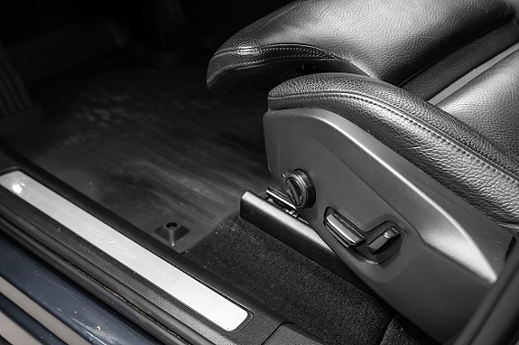 Volvo XC60 16 of 29
