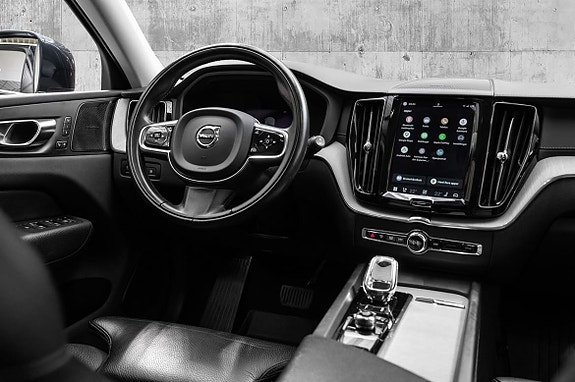 Volvo XC60 23 of 29