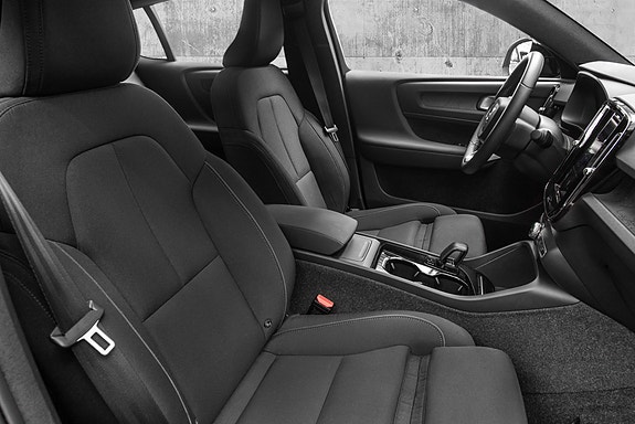 Volvo C40 28 of 30