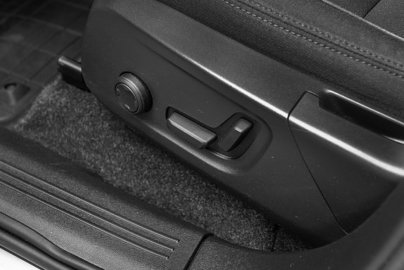Volvo C40 13 of 30