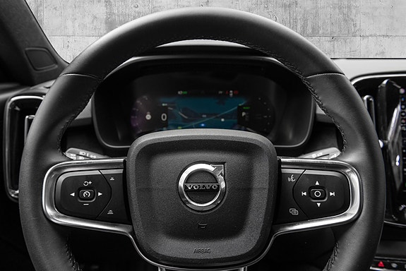 Volvo C40 16 of 30