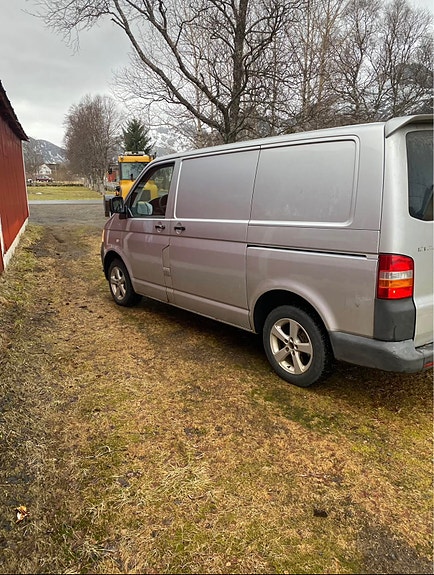 Volkswagen Transporter 4 of 6