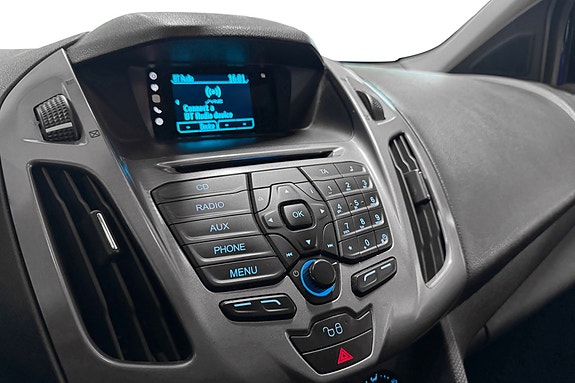 Ford Transit Connect 16 of 25