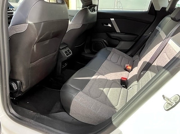 Citroen E-C4 5 of 10
