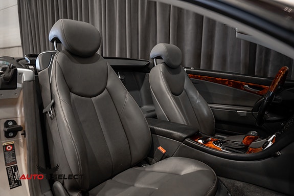 Mercedes-Benz SL500 19 of 30