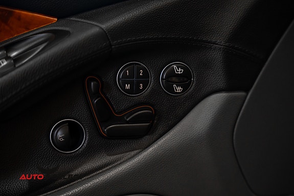 Mercedes-Benz SL500 22 of 30