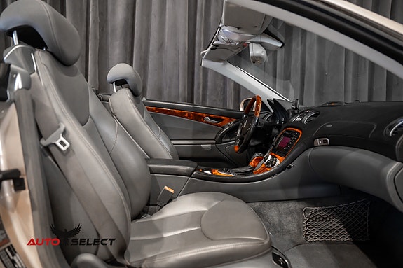 Mercedes-Benz SL500 18 of 30