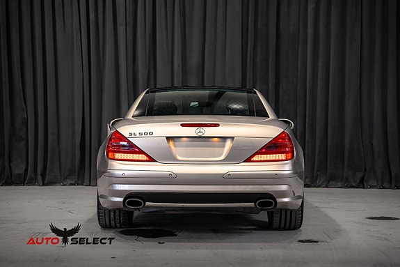 Mercedes-Benz SL500 10 of 30