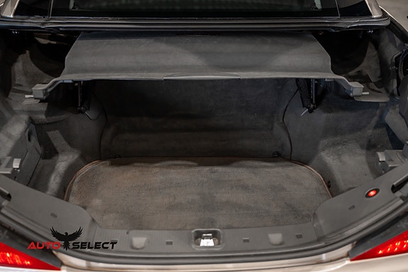Mercedes-Benz SL500 11 of 30