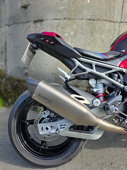 BMW S 1000 RR 13 of 30