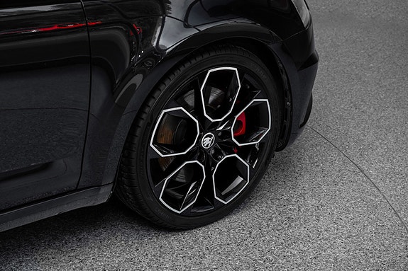 Skoda Octavia RS 14 of 30