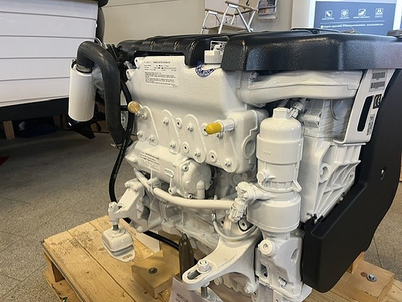 MERCURY DIESEL QSD 2,0L 115 HK. - FABRIKKNY - BUD ØNSKES!! 2 of 7